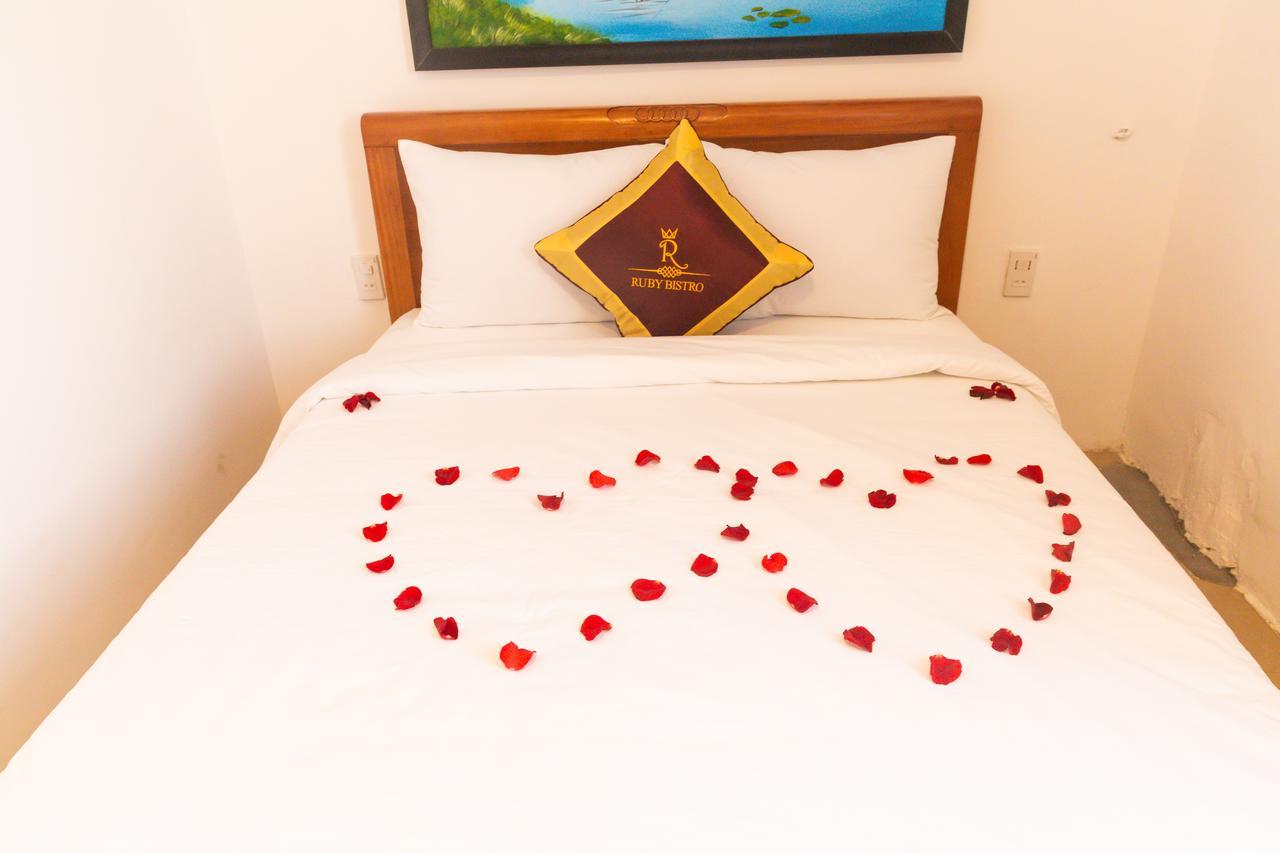 Ruby Bistro Hotel Хюэ Экстерьер фото